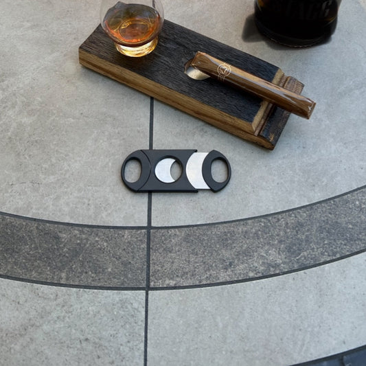 Bourbon barrel glencairn glass and cigar holder without glencairn glass